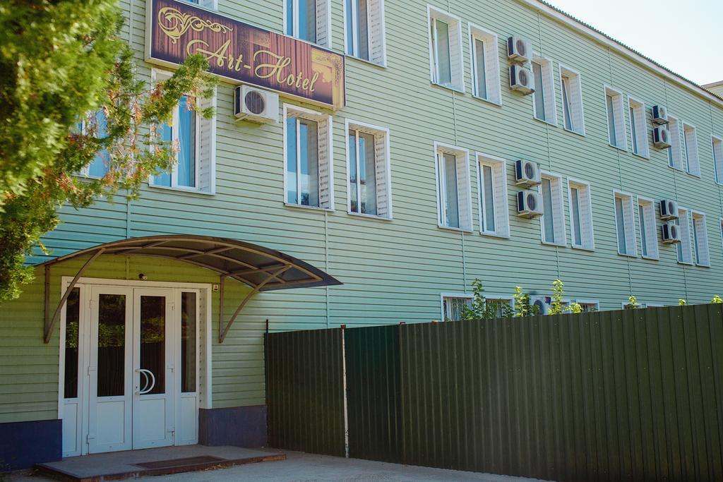 Art Hotel Izmajil Exteriör bild
